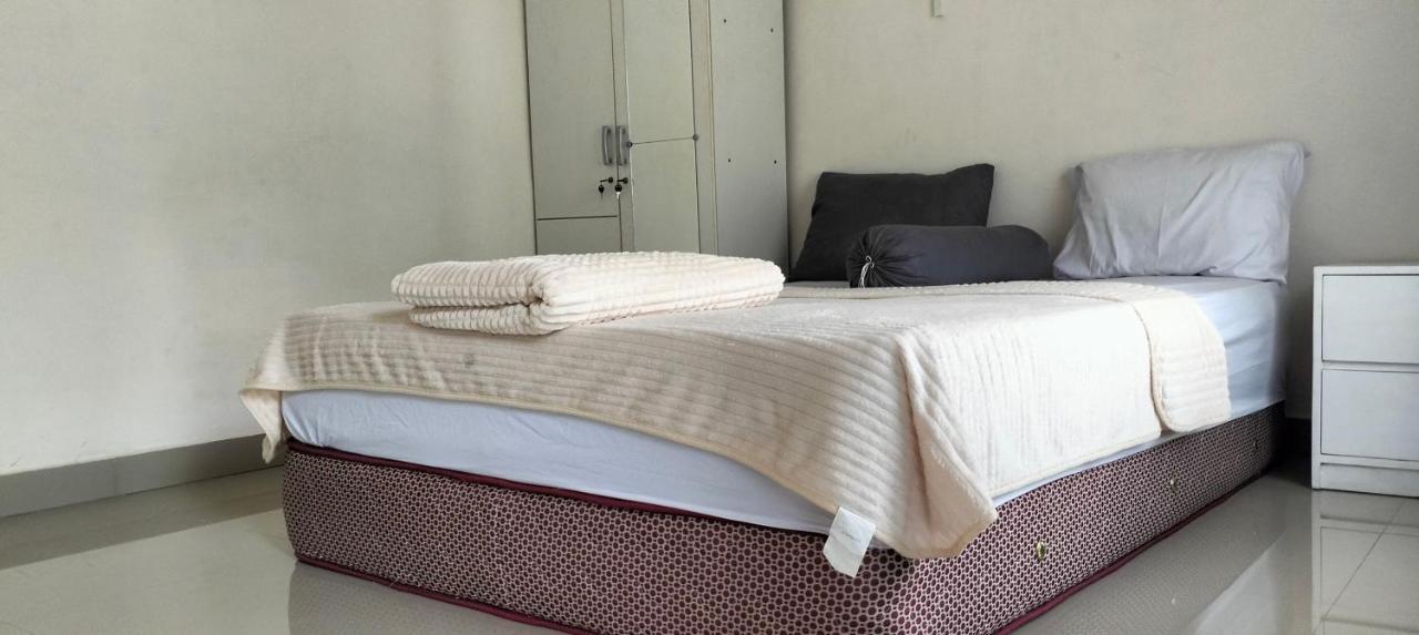 Sakila Homestay Kuta  ภายนอก รูปภาพ