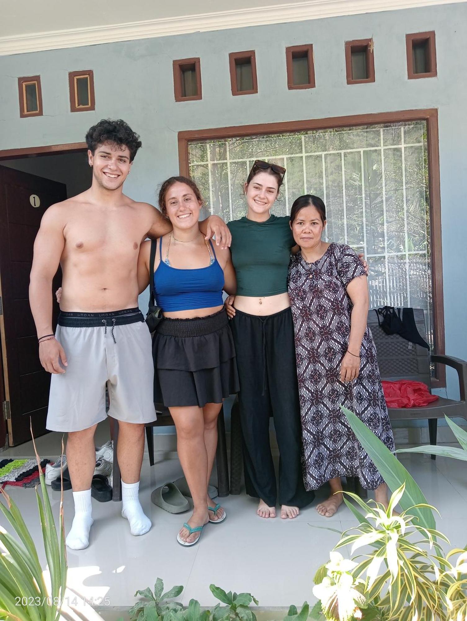 Sakila Homestay Kuta  ภายนอก รูปภาพ