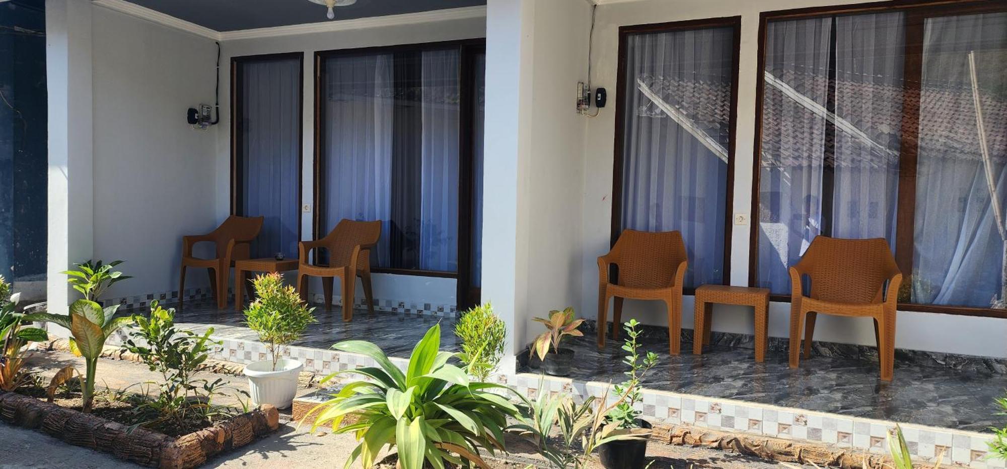 Sakila Homestay Kuta  ภายนอก รูปภาพ