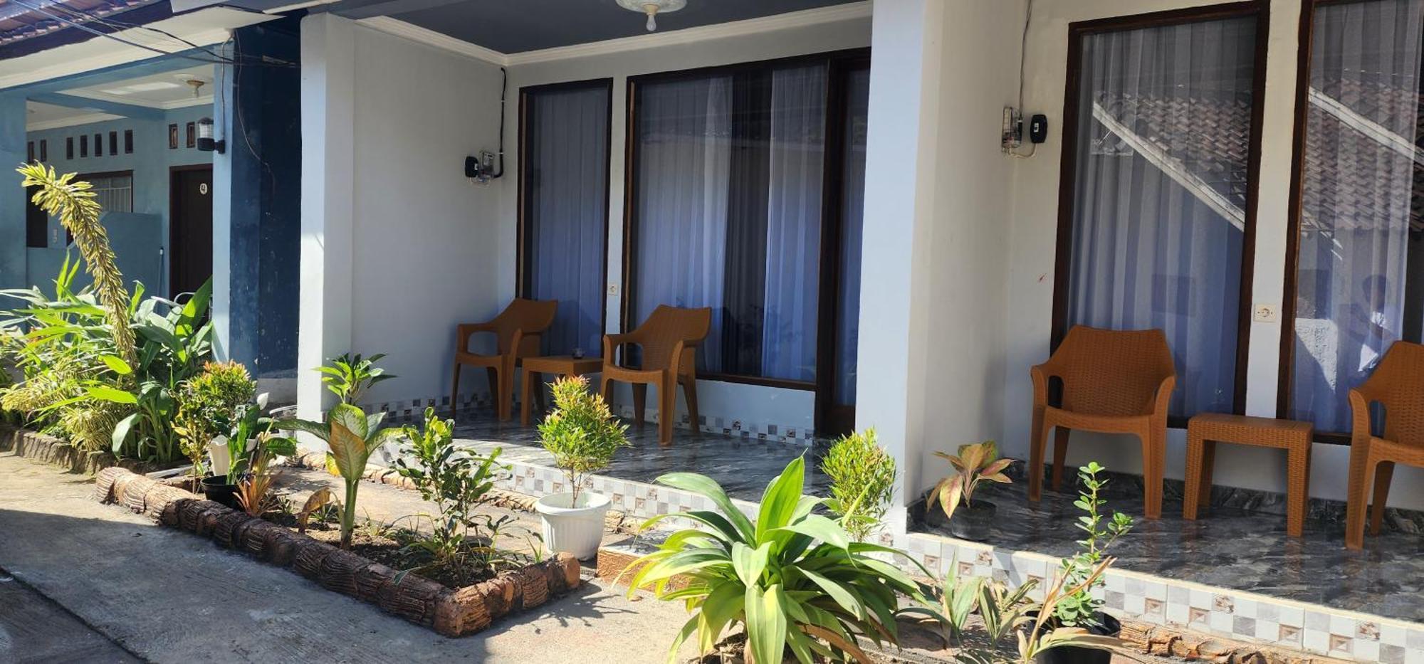 Sakila Homestay Kuta  ภายนอก รูปภาพ